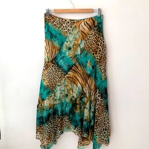 Joseph Ribkoff Animal Print  skirt. Size 8
